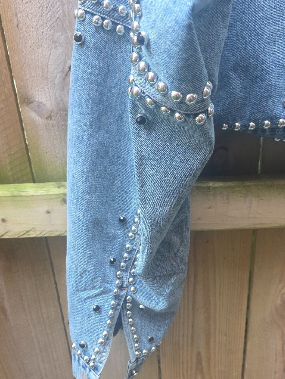 Cropped Studded Denim Jacket - Light Blue - Picture 6 of 6